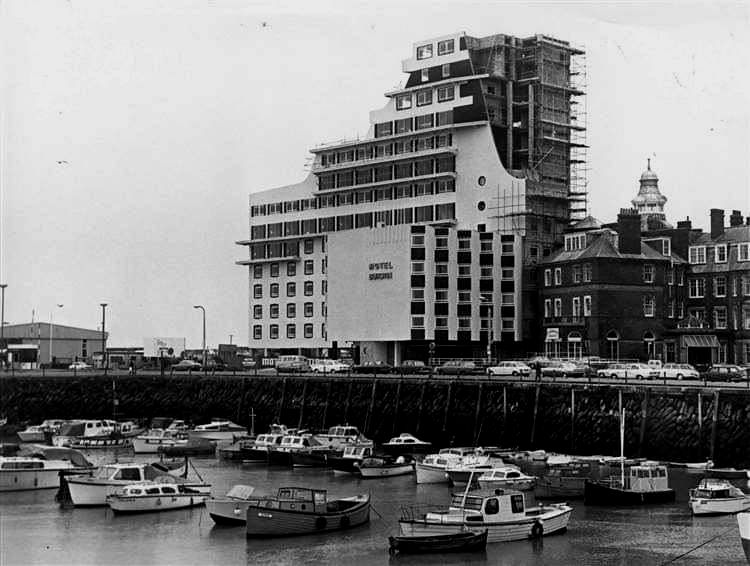 Grand Burstin Hotel in 1974