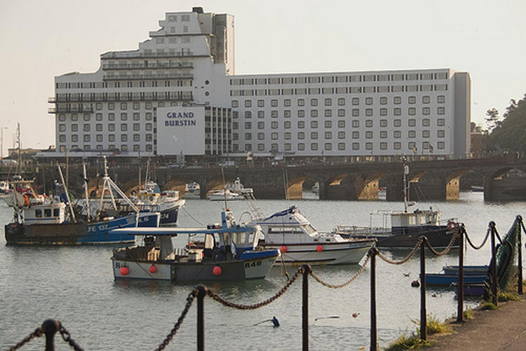 Grand Burstin Hotel in 2009